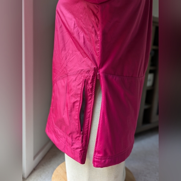 Waterproof Nike Golf Jacket with Pockets - Picture 6 of 12
